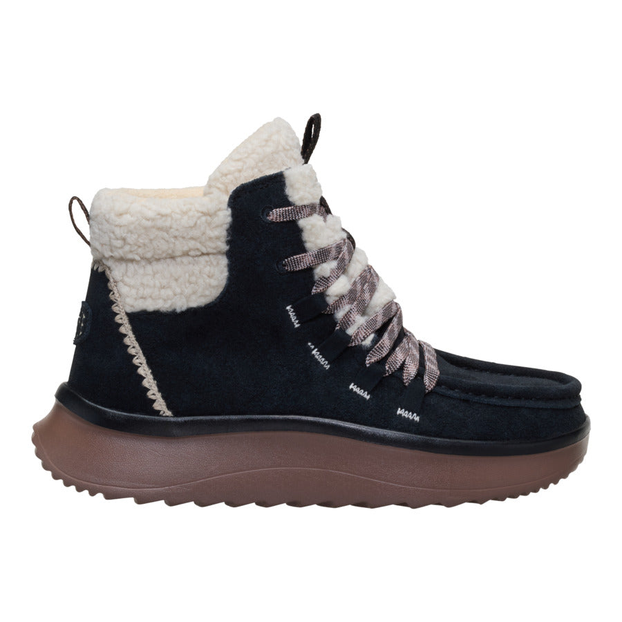 Wendy Peak Apres Suede Cozy Stitch – Black/Tan - Image 8